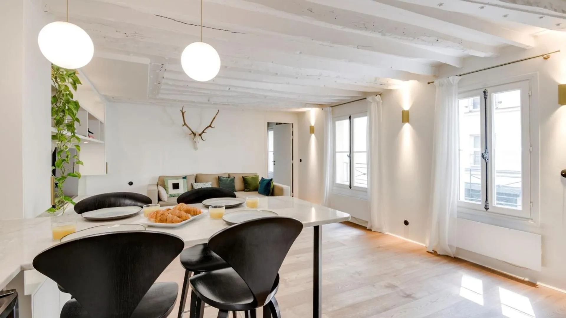 Apartment In St Germain Paris France