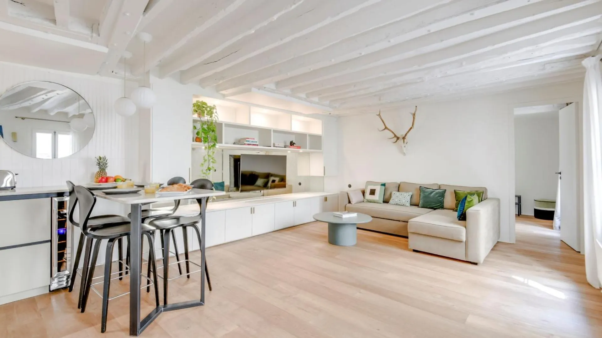 Apartment In St Germain Paris