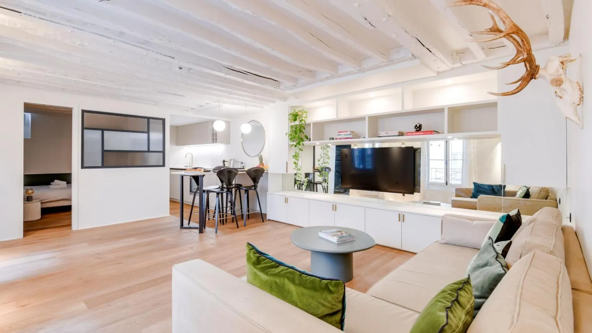Apartment In St Germain Paris